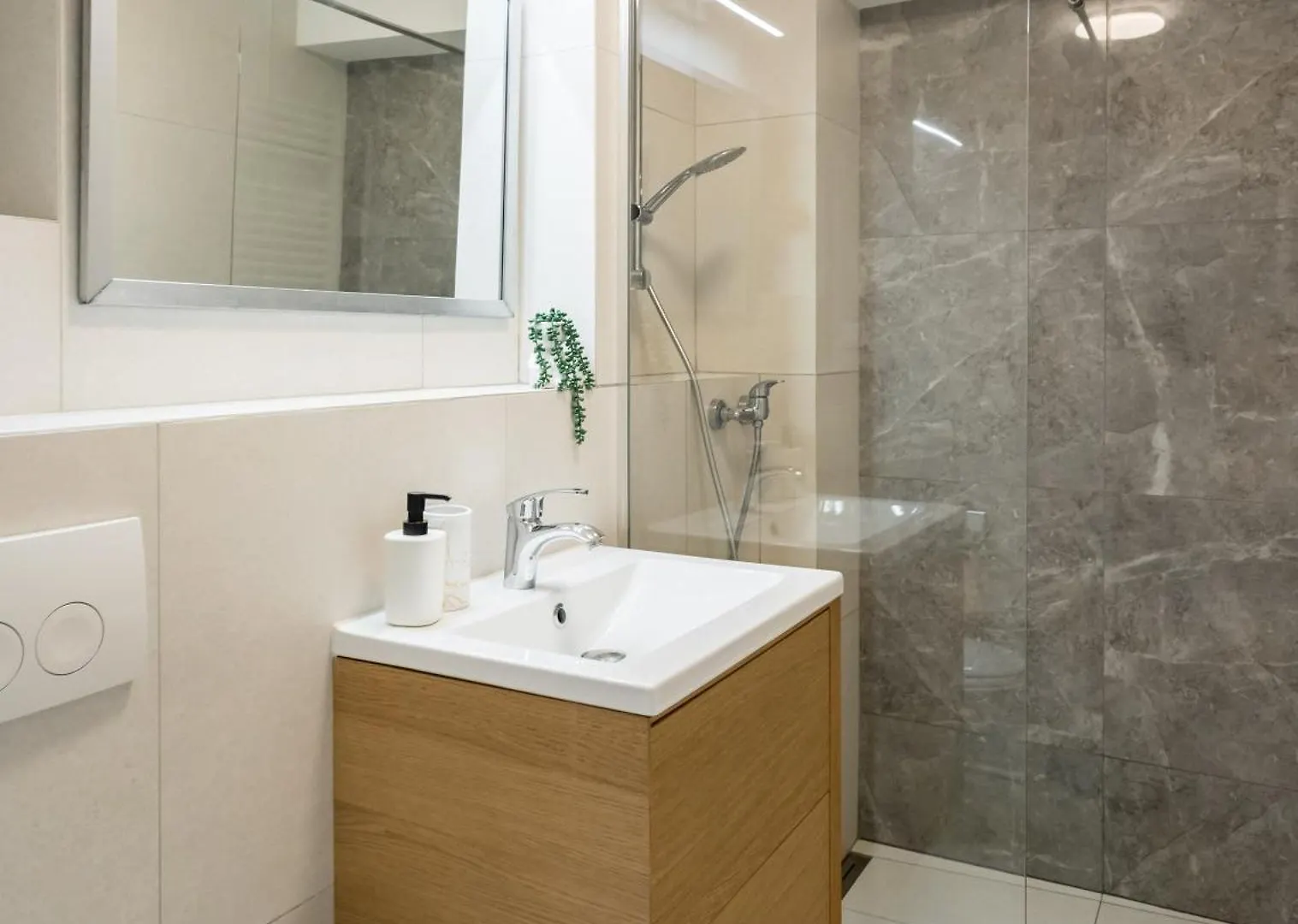 Elysium Center Apartment Bucharest