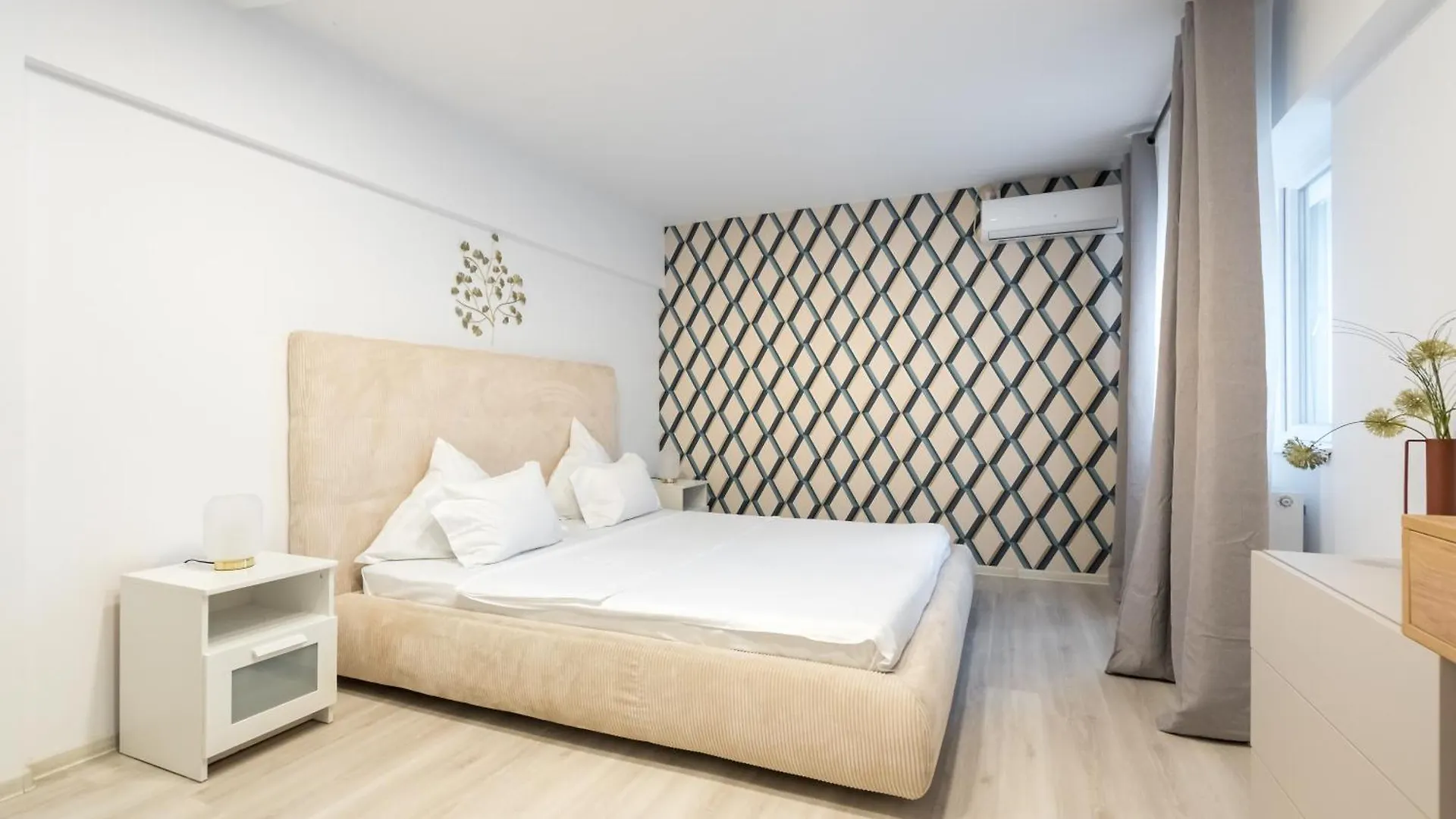 Elysium Center Apartment Bucharest