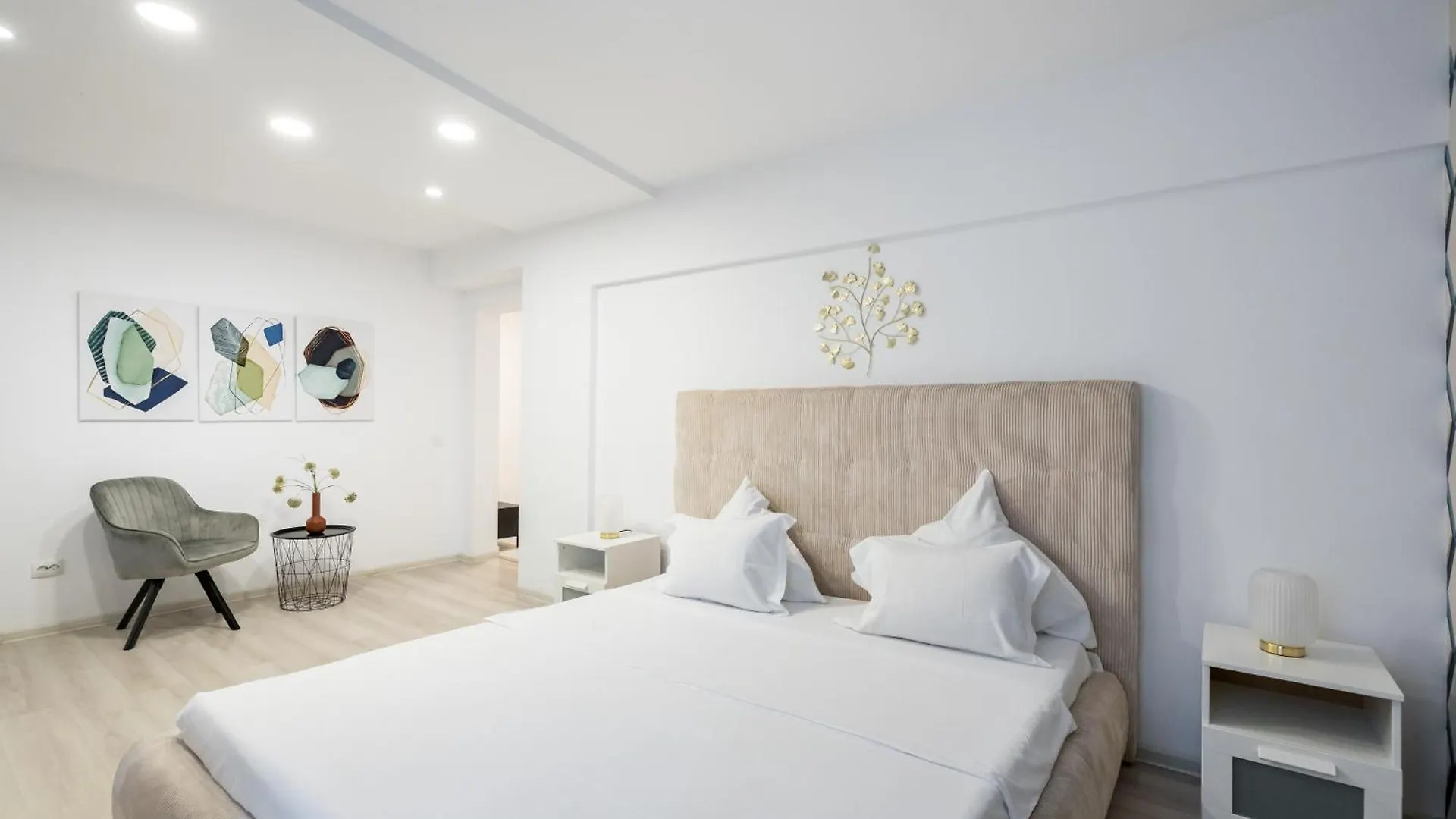 Elysium Center Apartment Bucharest