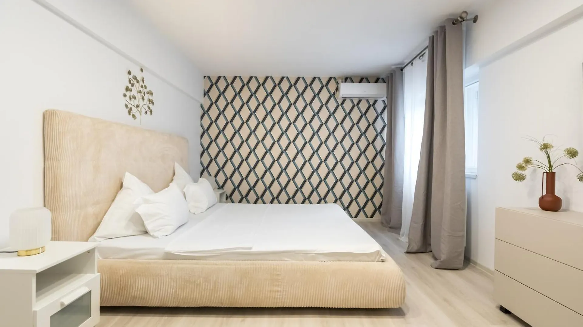 Elysium Center Apartment Bucharest Romania