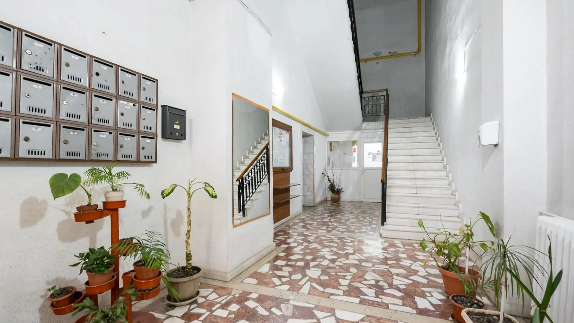 Elysium Center Apartment Bucharest Romania