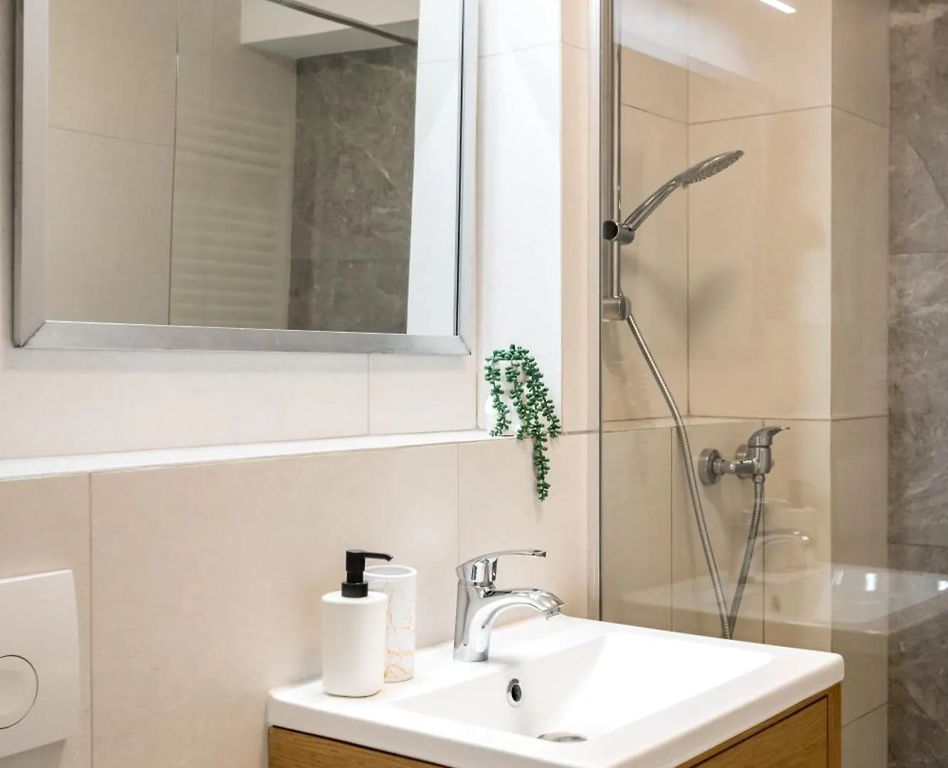 Elysium Center Apartment Bucharest