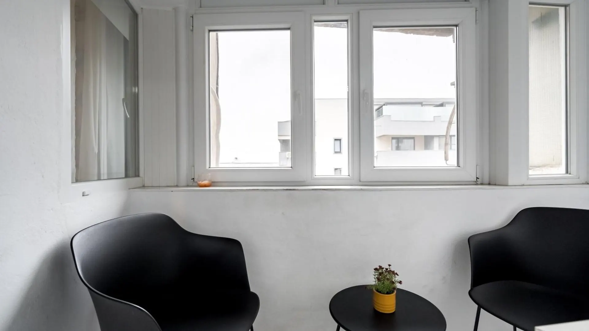Elysium Center Apartment Bucharest 0*,